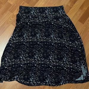 Comfy MIDI Skirt